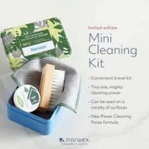 Norwex Limited Edition Green and Blue Cleaning Kit